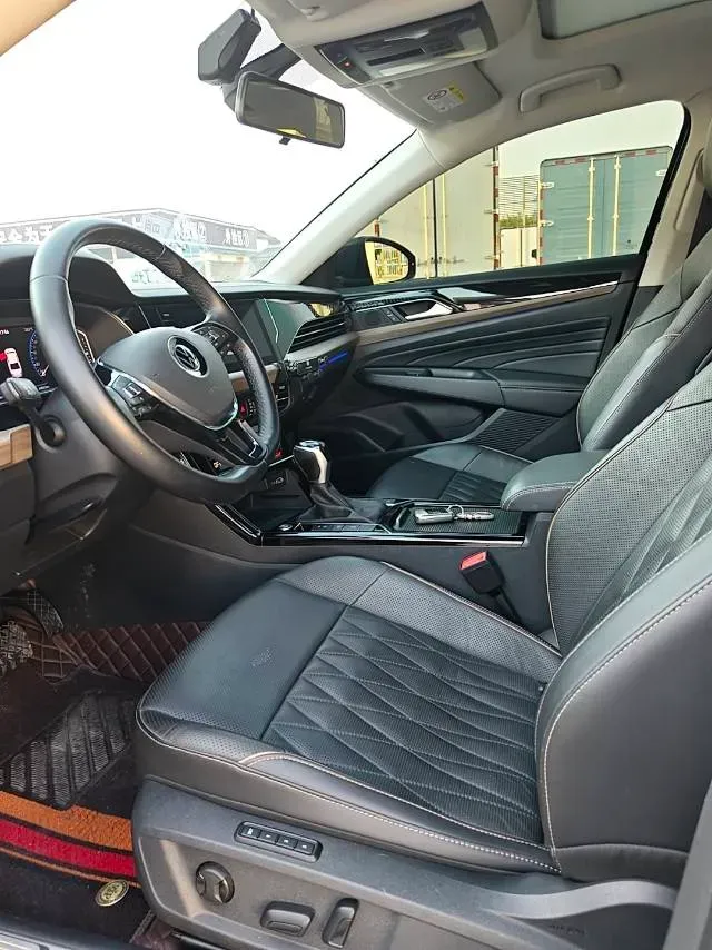 2021 Volkswagen Passat 2.0T 186HP L4 7DCT,autocango,china used car exporter,china ev exporter,chinese used car exporter,chinese used ev exporter
