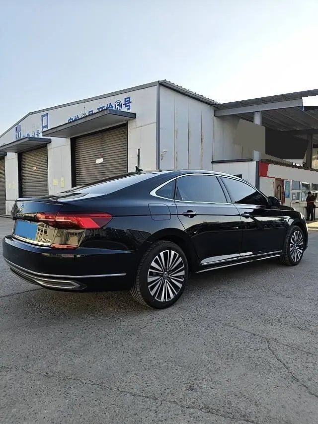 2021 Volkswagen Passat 2.0T 186HP L4 7DCT,autocango,china used car exporter,china ev exporter,chinese used car exporter,chinese used ev exporter