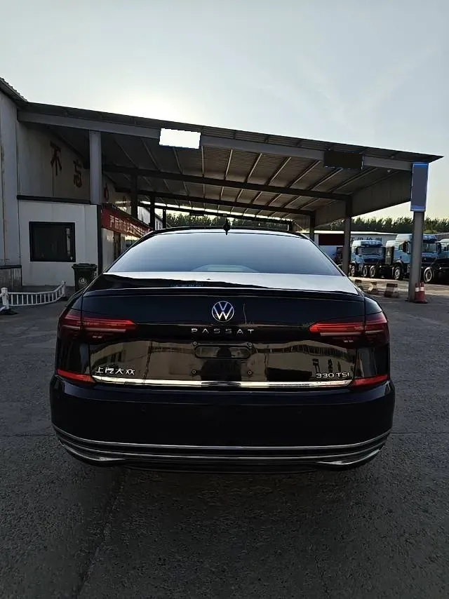 2021 Volkswagen Passat 2.0T 186HP L4 7DCT,autocango,china used car exporter,china ev exporter,chinese used car exporter,chinese used ev exporter
