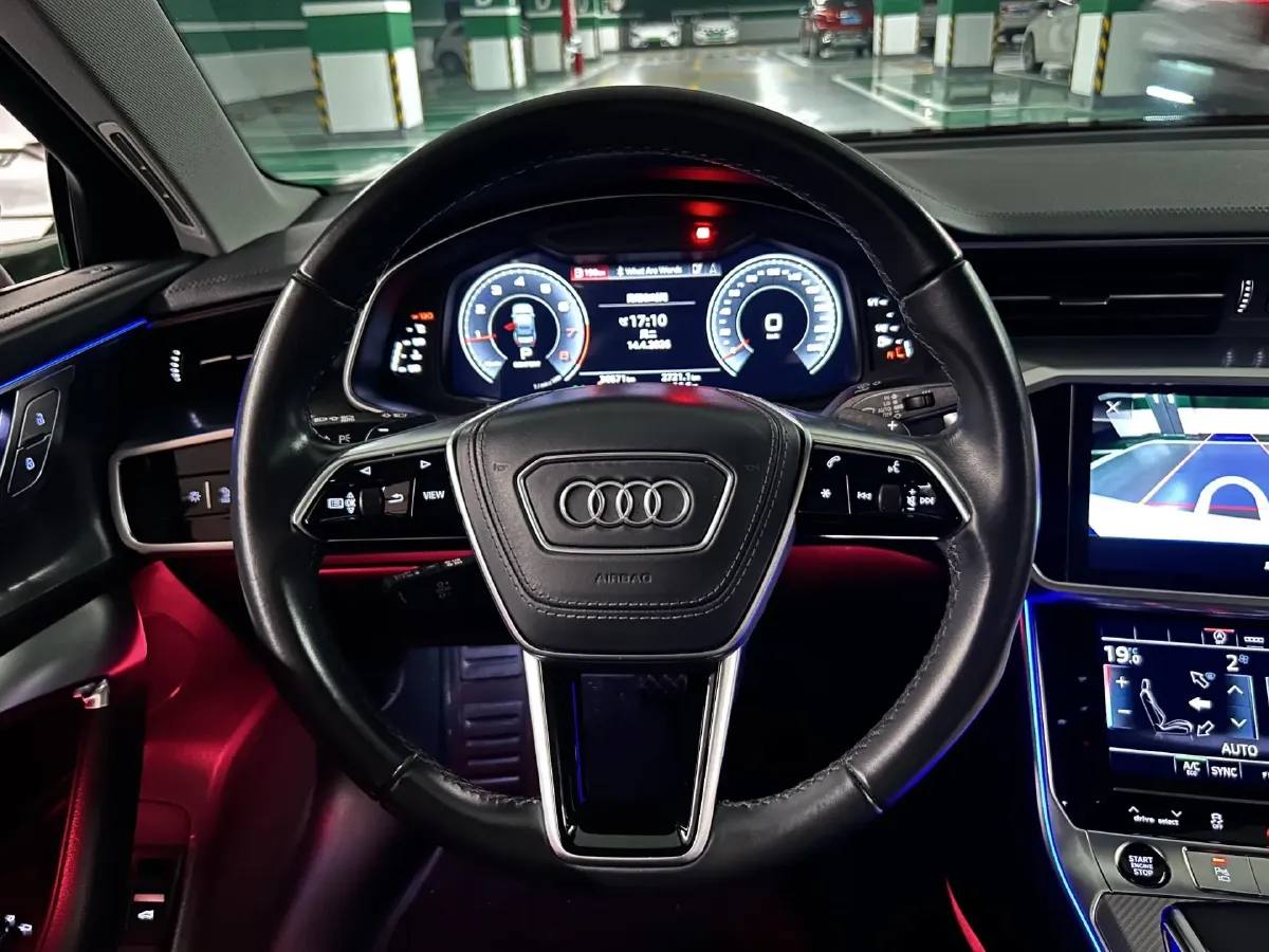 2023 Audi A6L 2.0T 245HP L4 7DCT,autocango,china used car exporter,china ev exporter,chinese used car exporter,chinese used ev exporter