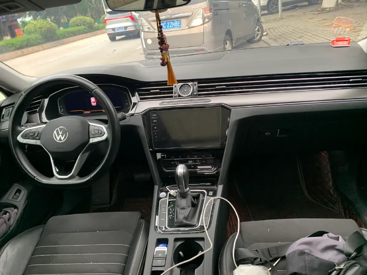 2020 Volkswagen Magotan 2.0T 186HP L4 7DCT,autocango,china used car exporter,china ev exporter,chinese used car exporter,chinese used ev exporter
