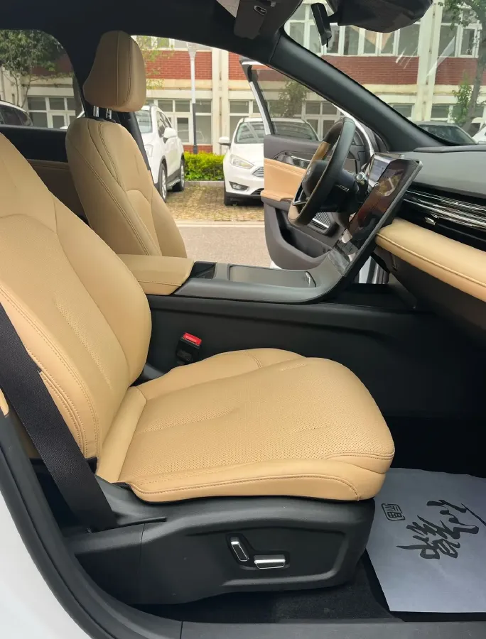 2023 Geely Galaxy L6 1.5T 163HP L4 3DHT PHEV,autocango,china used car exporter,china ev exporter,chinese used car exporter,chinese used ev exporter