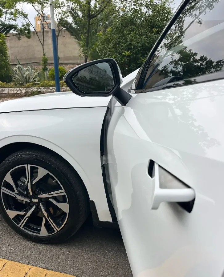 2023 Geely Galaxy L6 1.5T 163HP L4 3DHT PHEV,autocango,china used car exporter,china ev exporter,chinese used car exporter,chinese used ev exporter