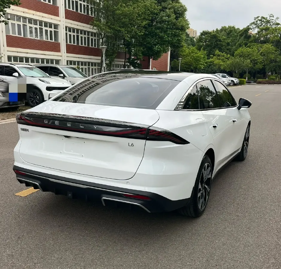 2023 Geely Galaxy L6 1.5T 163HP L4 3DHT PHEV,autocango,china used car exporter,china ev exporter,chinese used car exporter,chinese used ev exporter