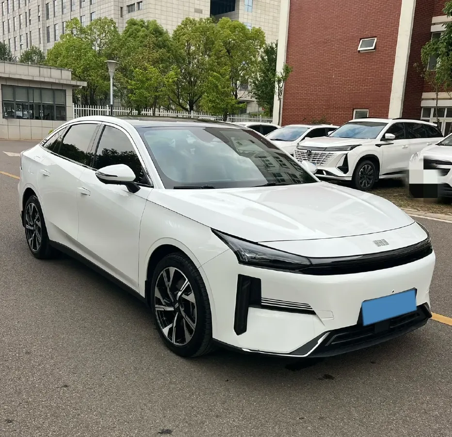 2023 Geely Galaxy L6 1.5T 163HP L4 3DHT PHEV,autocango,china used car exporter,china ev exporter,chinese used car exporter,chinese used ev exporter
