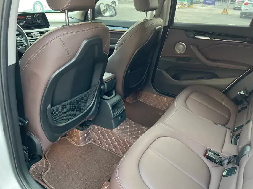 2021 BMW X1 1.5T 140HP L3 7DCT,autocango,china used car exporter,china ev exporter,chinese used car exporter,chinese used ev exporter