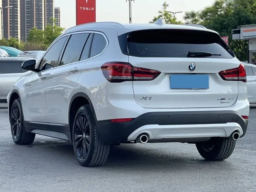 2021 BMW X1 1.5T 140HP L3 7DCT,autocango,china used car exporter,china ev exporter,chinese used car exporter,chinese used ev exporter