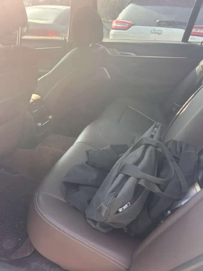 2021 BMW 5 Series 2.0T 252HP L4 8AT,autocango,china used car exporter,china ev exporter,chinese used car exporter,chinese used ev exporter