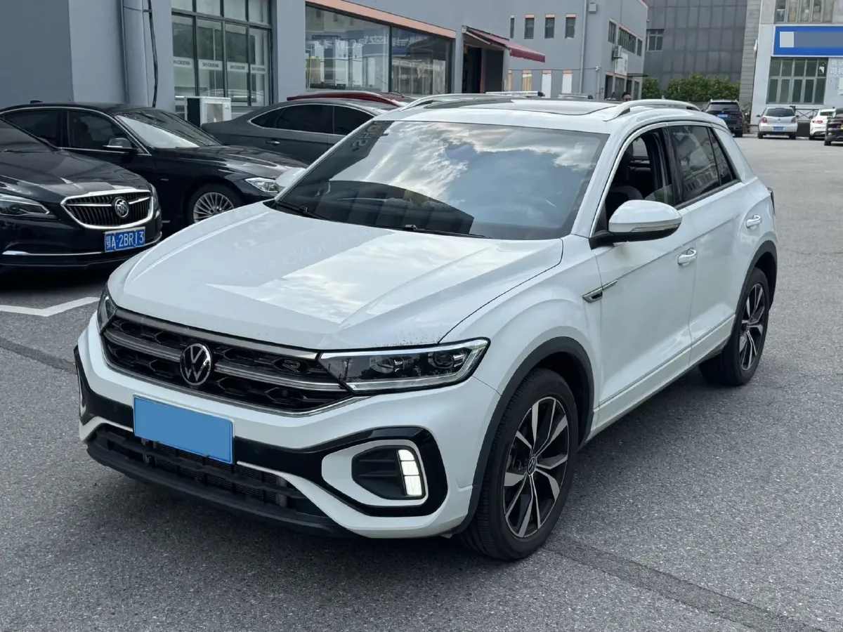 2023 Volkswagen T-Roc 1.5T 160HP L4 7DCT,autocango,china used car exporter,china ev exporter,chinese used car exporter,chinese used ev exporter