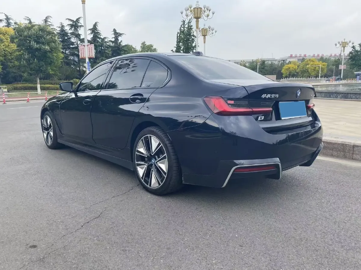 2023 BMW i3 BEV 79.05KWH,autocango,china used car exporter,china ev exporter,chinese used car exporter,chinese used ev exporter