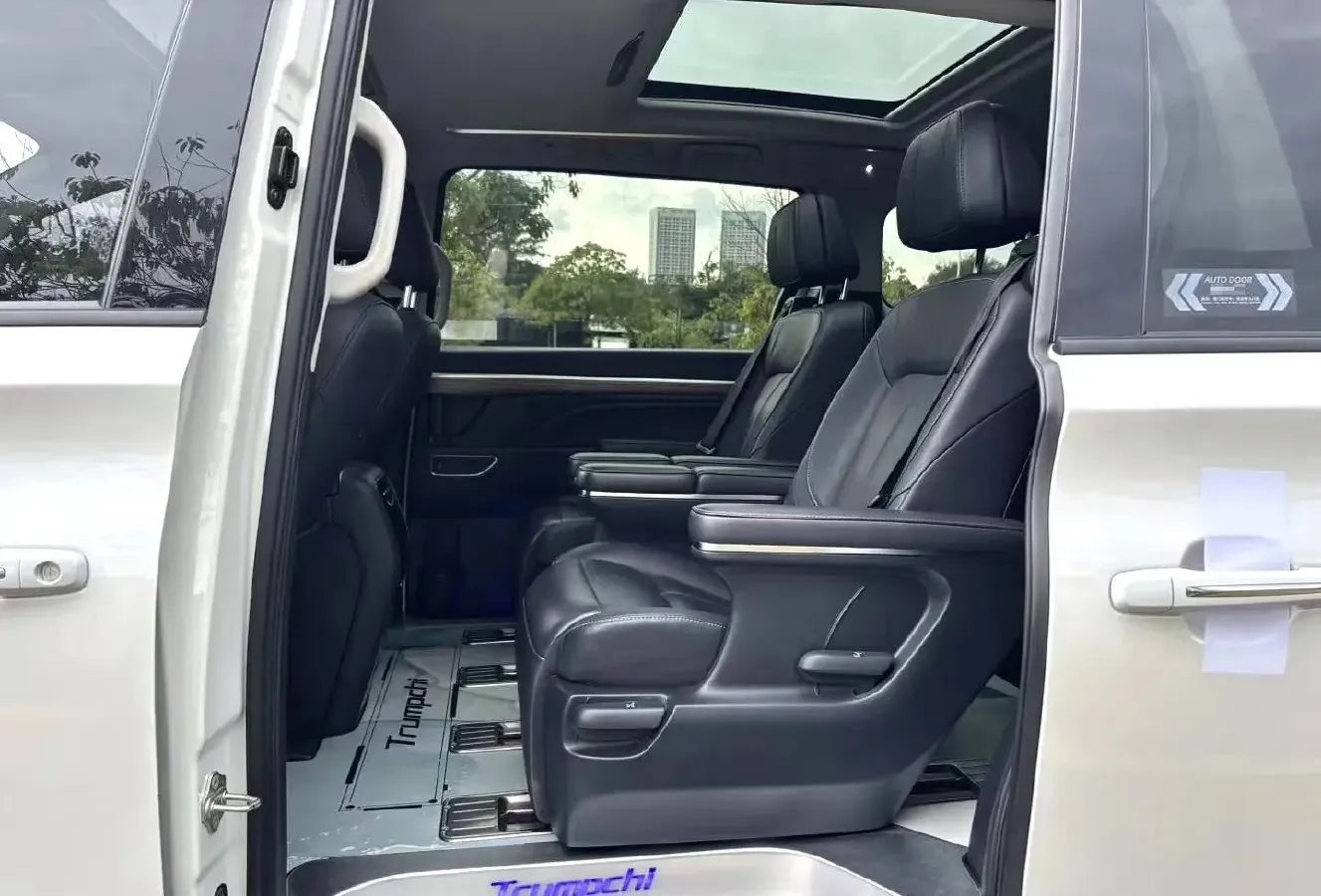 2023 GAC Trumpchi M8 2.0T 252HP L4 8AT,autocango,china used car exporter,china ev exporter,chinese used car exporter,chinese used ev exporter