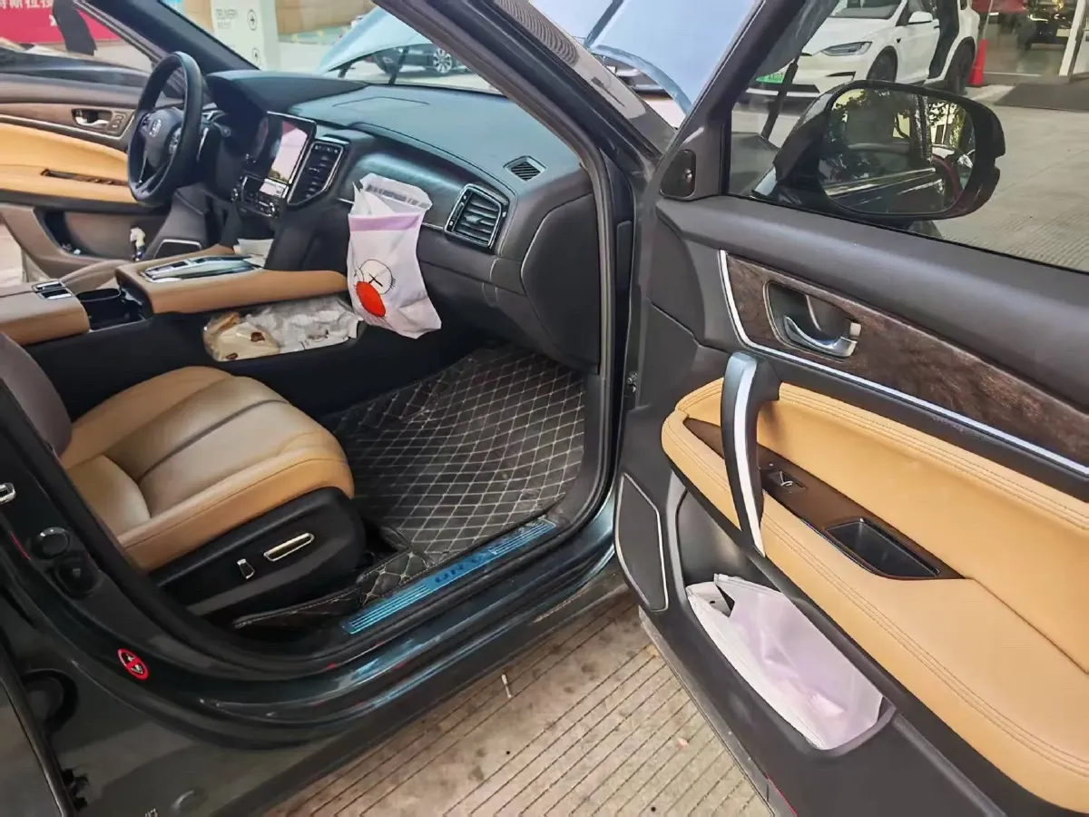 2020 Honda UR-V 2.0T 272HP L4 9AT,autocango,china used car exporter,china ev exporter,chinese used car exporter,chinese used ev exporter