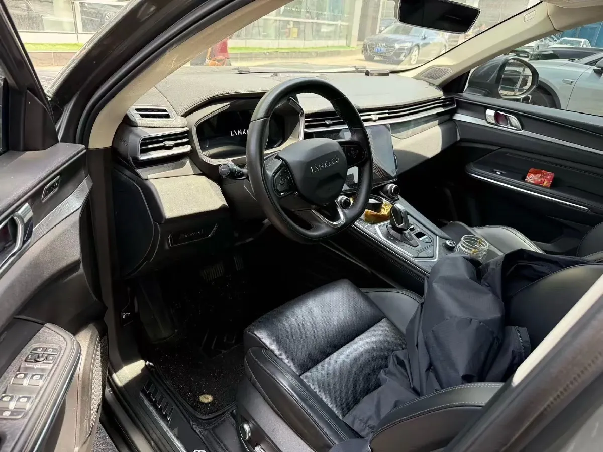 2021 LYNK&CO 01 2.0T 218HP L4 8AT,autocango,china used car exporter,china ev exporter,chinese used car exporter,chinese used ev exporter