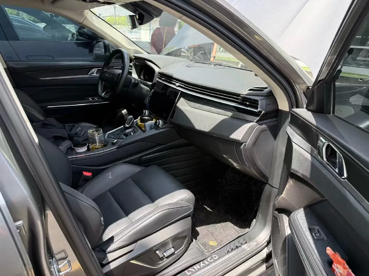 2021 LYNK&CO 01 2.0T 218HP L4 8AT,autocango,china used car exporter,china ev exporter,chinese used car exporter,chinese used ev exporter