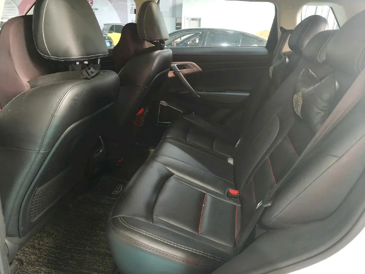 2020 Roewe i6 1.5T 169HP L4 7DCT,autocango,china used car exporter,china ev exporter,chinese used car exporter,chinese used ev exporter