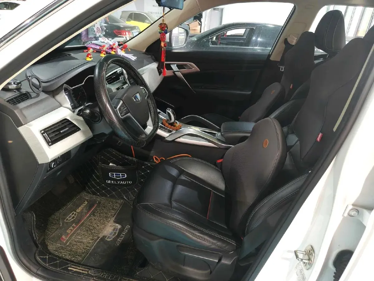 2020 Roewe i6 1.5T 169HP L4 7DCT,autocango,china used car exporter,china ev exporter,chinese used car exporter,chinese used ev exporter