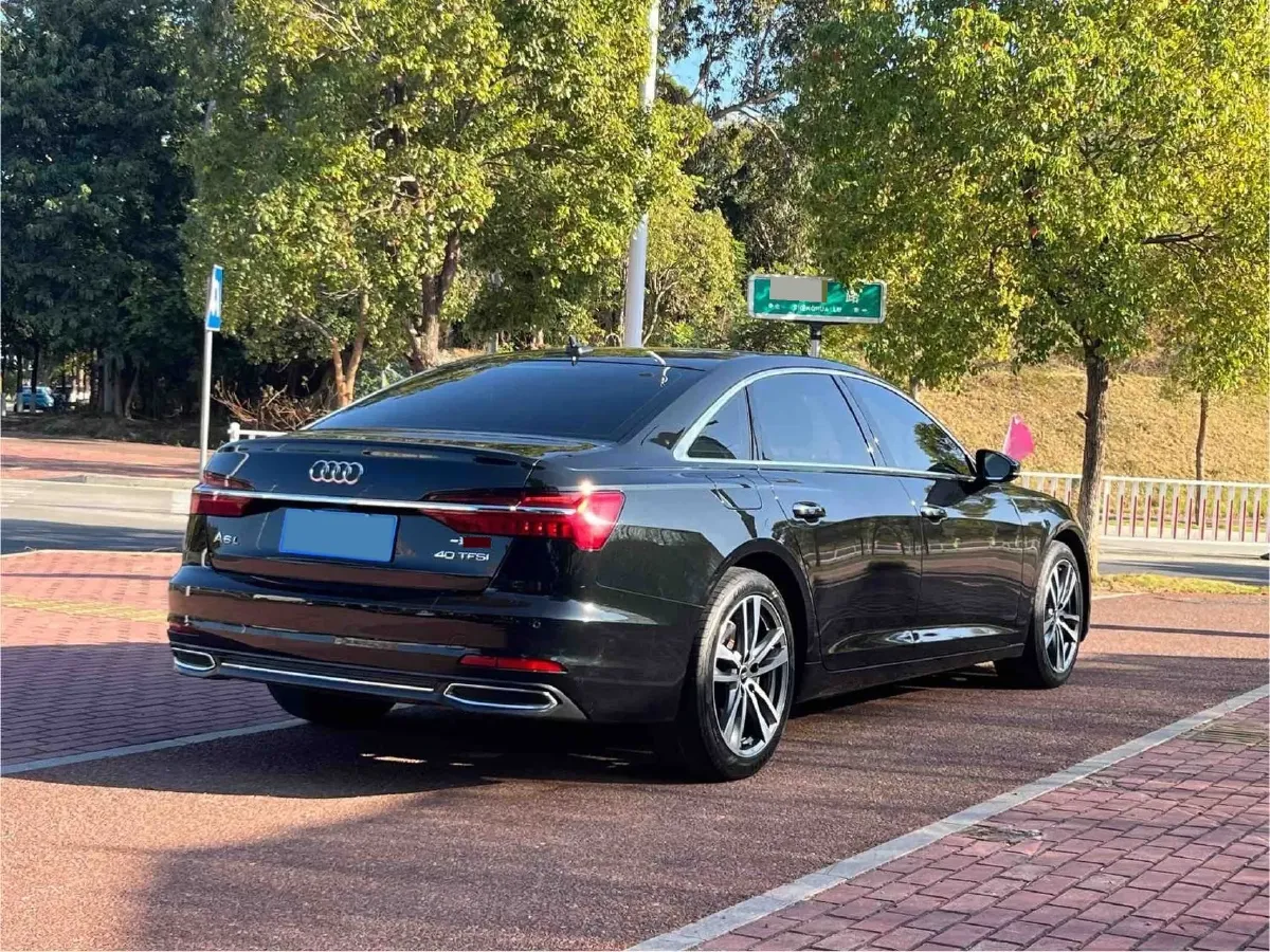 2022 Audi A6L 2.0T 190HP L4 7DCT,autocango,china used car exporter,china ev exporter,chinese used car exporter,chinese used ev exporter