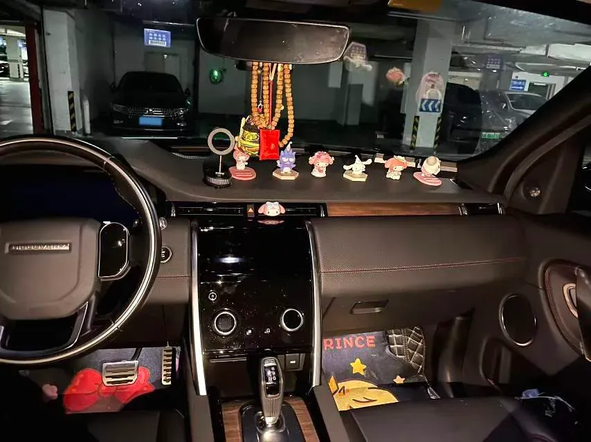 2020 Land Rover Discovery Sport 2.0T 249HP L4 9AT,autocango,china used car exporter,china ev exporter,chinese used car exporter,chinese used ev exporter