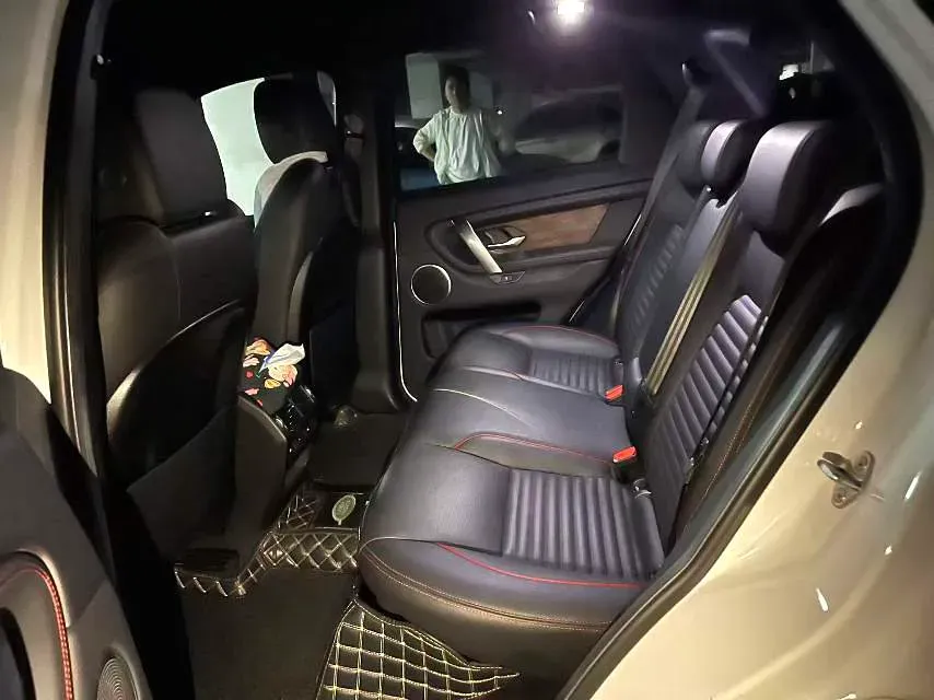 2020 Land Rover Discovery Sport 2.0T 249HP L4 9AT,autocango,china used car exporter,china ev exporter,chinese used car exporter,chinese used ev exporter