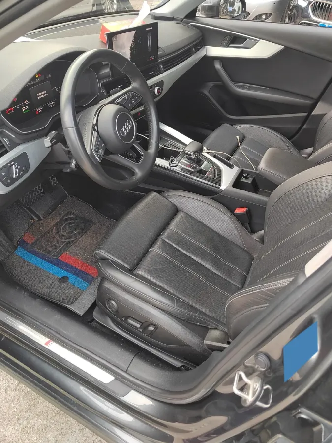 2020 Audi A4L 2.0T 190HP L4 7DCT,autocango,china used car exporter,china ev exporter,chinese used car exporter,chinese used ev exporter