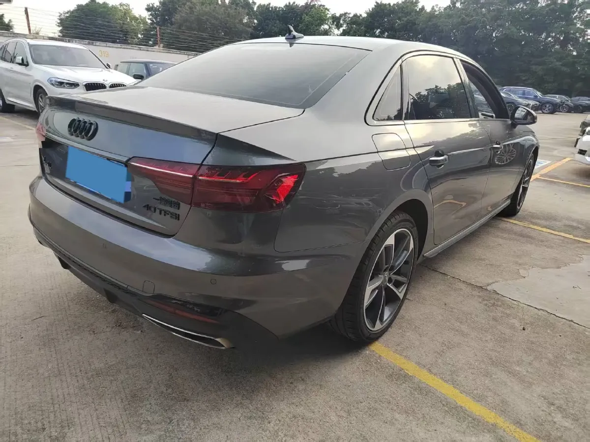 2020 Audi A4L 2.0T 190HP L4 7DCT,autocango,china used car exporter,china ev exporter,chinese used car exporter,chinese used ev exporter