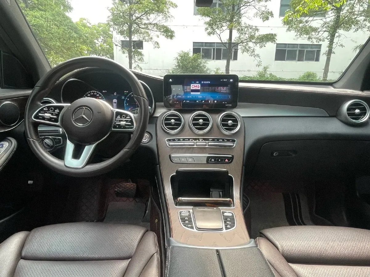 2021 Mercedes-Benz GLC Class 2.0T 197HP L4 9AT,autocango,china used car exporter,china ev exporter,chinese used car exporter,chinese used ev exporter