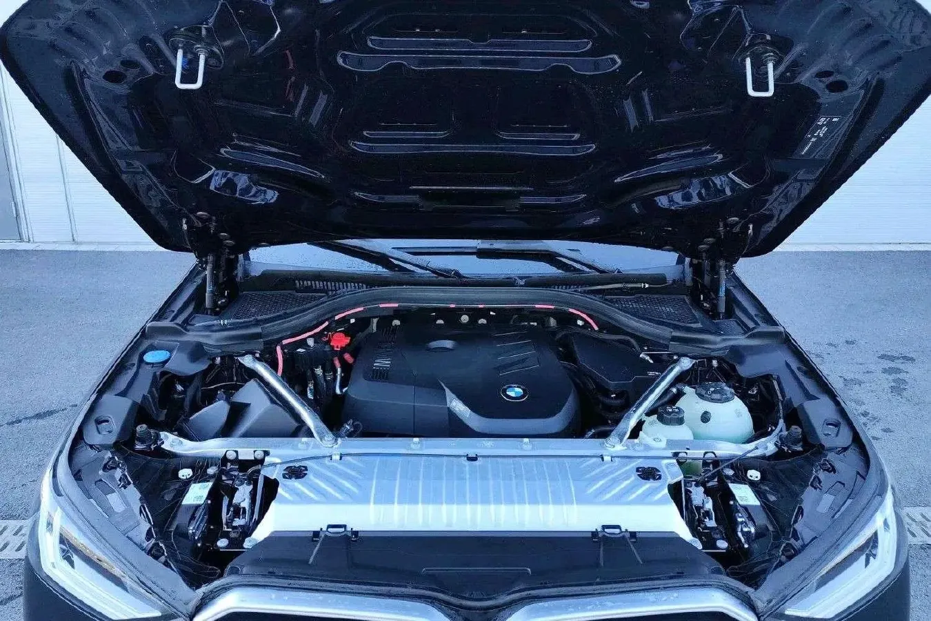 2025 BMW X3 2.0T 258HP L4 8AT,autocango,china used car exporter,china ev exporter,chinese used car exporter,chinese used ev exporter