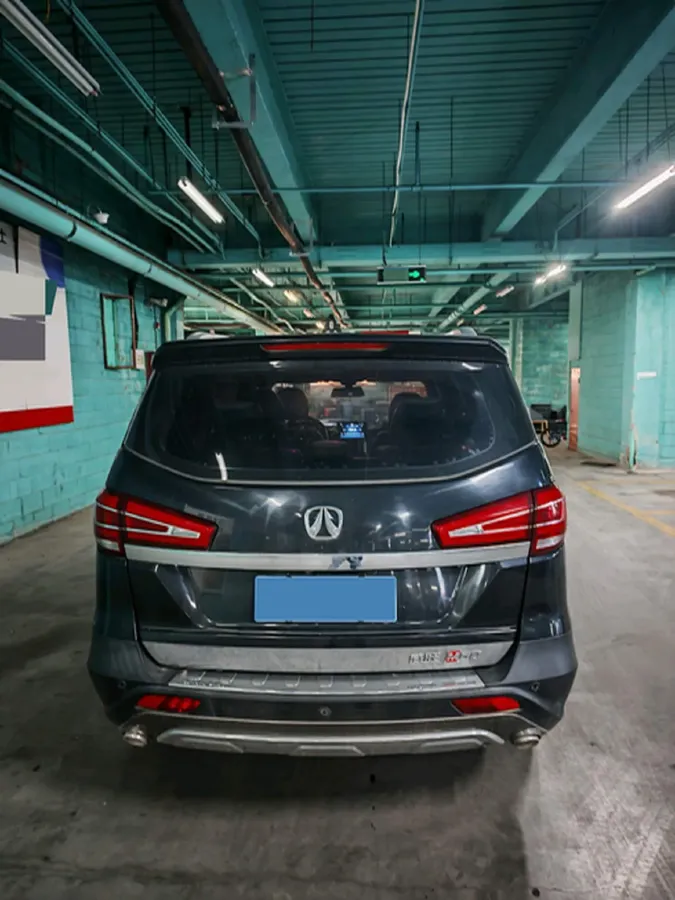2017 BAIC WeiWang M60 1.5L 116HP L4 5MT,autocango,china used car exporter,china ev exporter,chinese used car exporter,chinese used ev exporter
