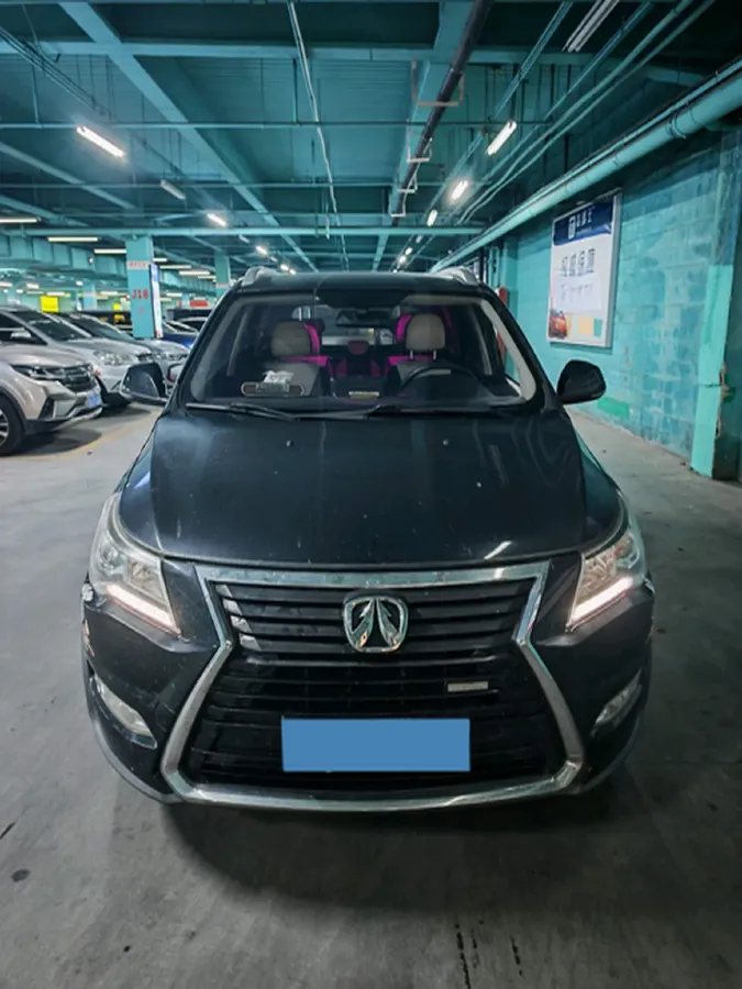 2017 BAIC WeiWang M60 1.5L 116HP L4 5MT,autocango,china used car exporter,china ev exporter,chinese used car exporter,chinese used ev exporter