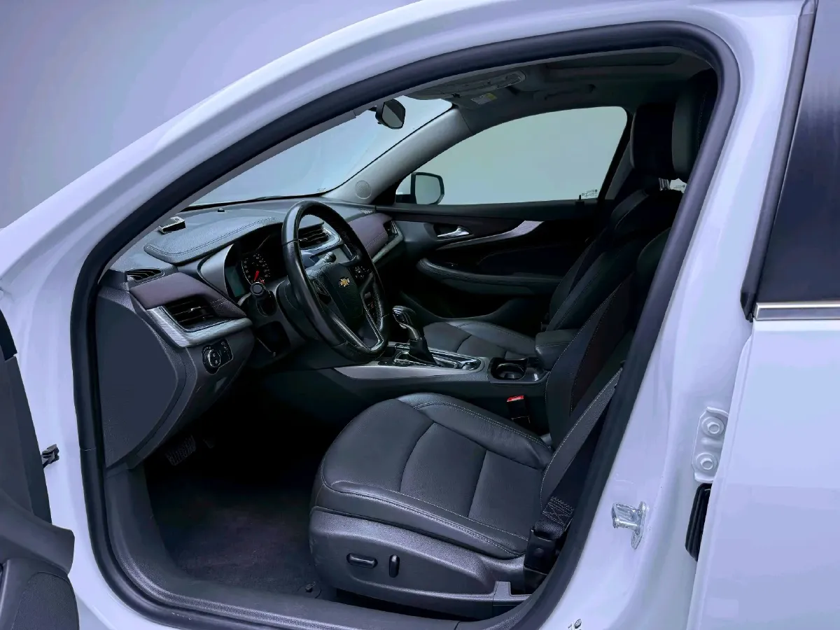 2018 Chevrolet Malibu 1.5T 170HP L4 6AT,autocango,china used car exporter,china ev exporter,chinese used car exporter,chinese used ev exporter