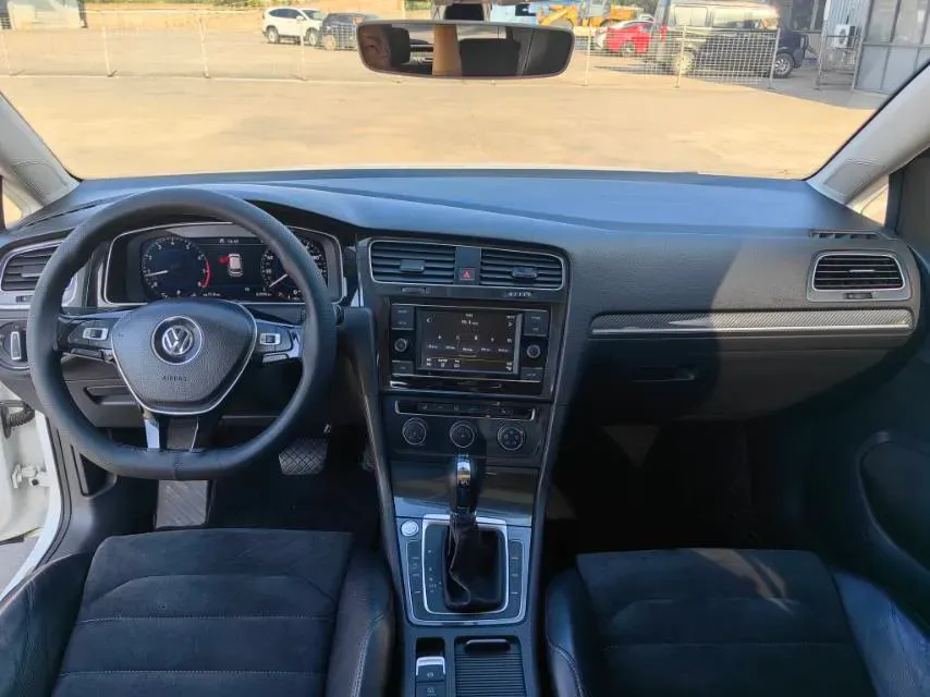 2018 Volkswagen Golf 1.4T 131HP L4 7DCT,autocango,china used car exporter,china ev exporter,chinese used car exporter,chinese used ev exporter