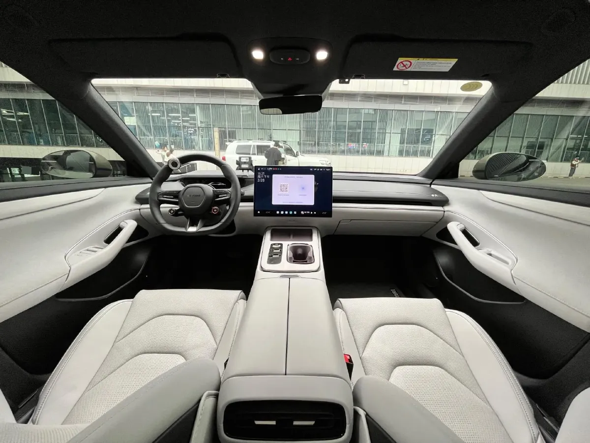 2024 MI SU7 BEV 73.6KWH,autocango,china used car exporter,china ev exporter,chinese used car exporter,chinese used ev exporter