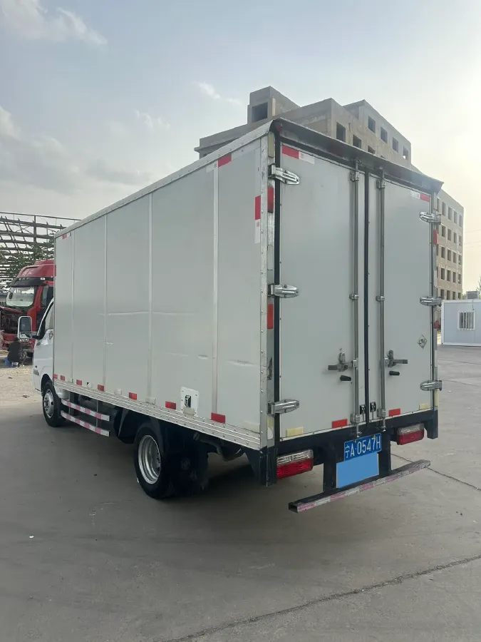 2024 DongFeng DFSK ChuangFu NiuKa 1.6L 122HP L4 5MT,autocango,china used car exporter,china ev exporter,chinese used car exporter,chinese used ev exporter