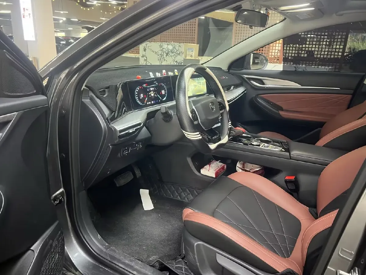 2025 ChangAn Eado 1.4T 160HP L4 7DCT,autocango,china used car exporter,china ev exporter,chinese used car exporter,chinese used ev exporter