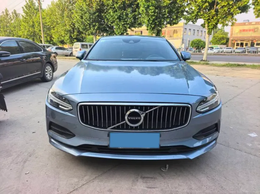 2018 Volvo S90 2.0T 190HP L4 8AT,autocango,china used car exporter,china ev exporter,chinese used car exporter,chinese used ev exporter