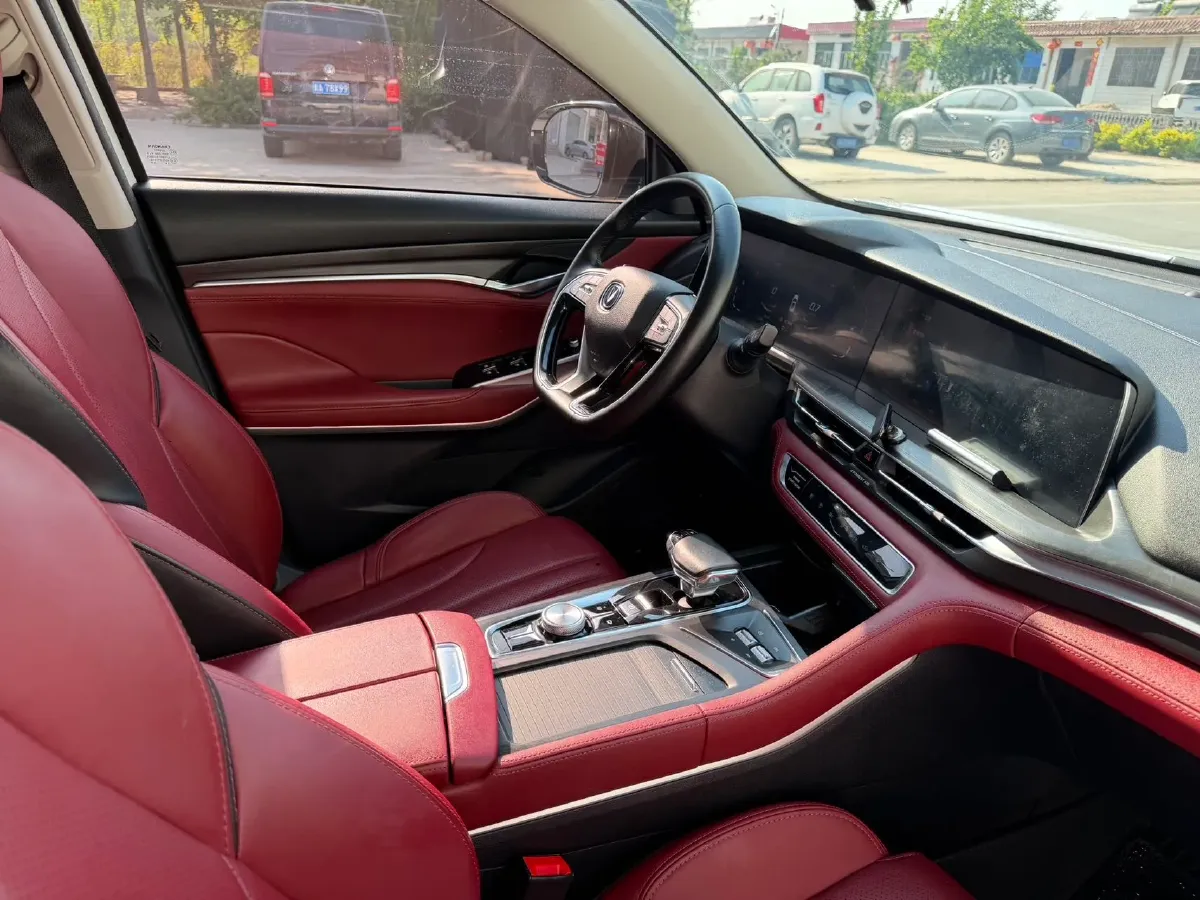 2021 ChangAn CS75 Plus 1.5T 178HP L4 6AT,autocango,china used car exporter,china ev exporter,chinese used car exporter,chinese used ev exporter