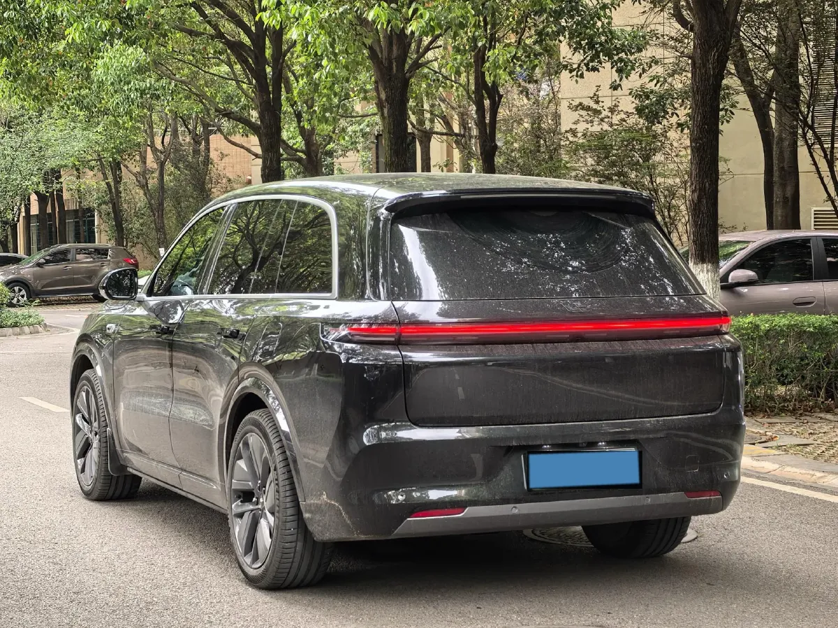 2024 Volvo S60 2.0T 197HP L4 7DCT,autocango,china used car exporter,china ev exporter,chinese used car exporter,chinese used ev exporter