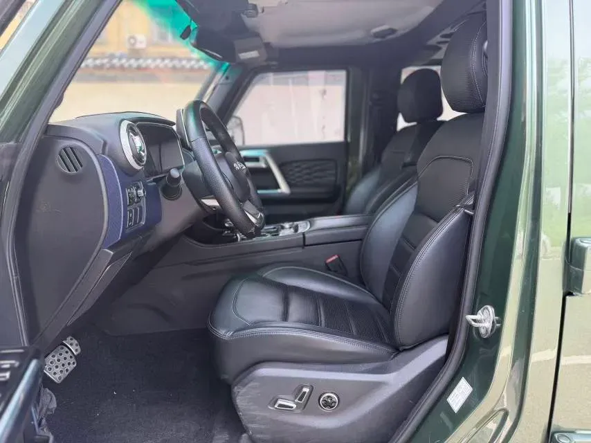 2018 Beijing BJ40 2.3T 250HP L4 6AT,autocango,china used car exporter,china ev exporter,chinese used car exporter,chinese used ev exporter