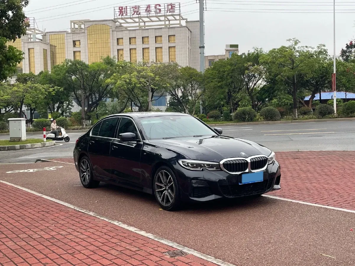 2021 BMW 3 Series 2.0T 184HP L4 8AT,autocango,china used car exporter,china ev exporter,chinese used car exporter,chinese used ev exporter