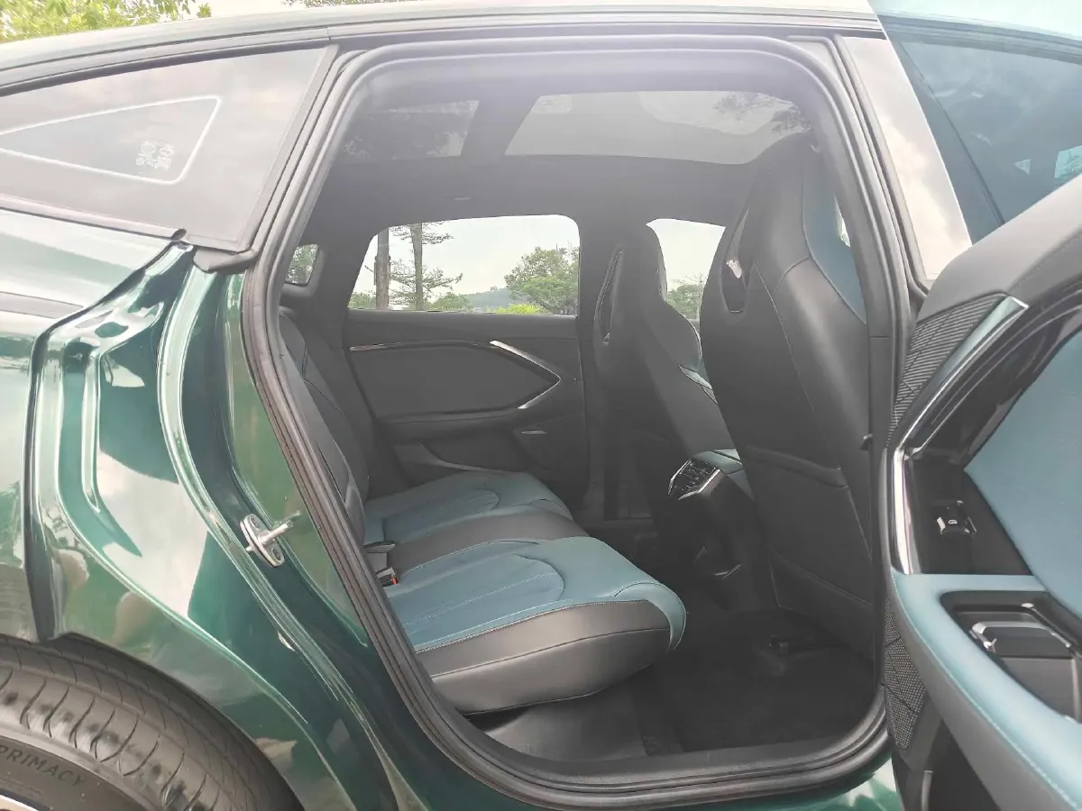 2023 MG 7 2.0T 261HP L4 9AT,autocango,china used car exporter,china ev exporter,chinese used car exporter,chinese used ev exporter