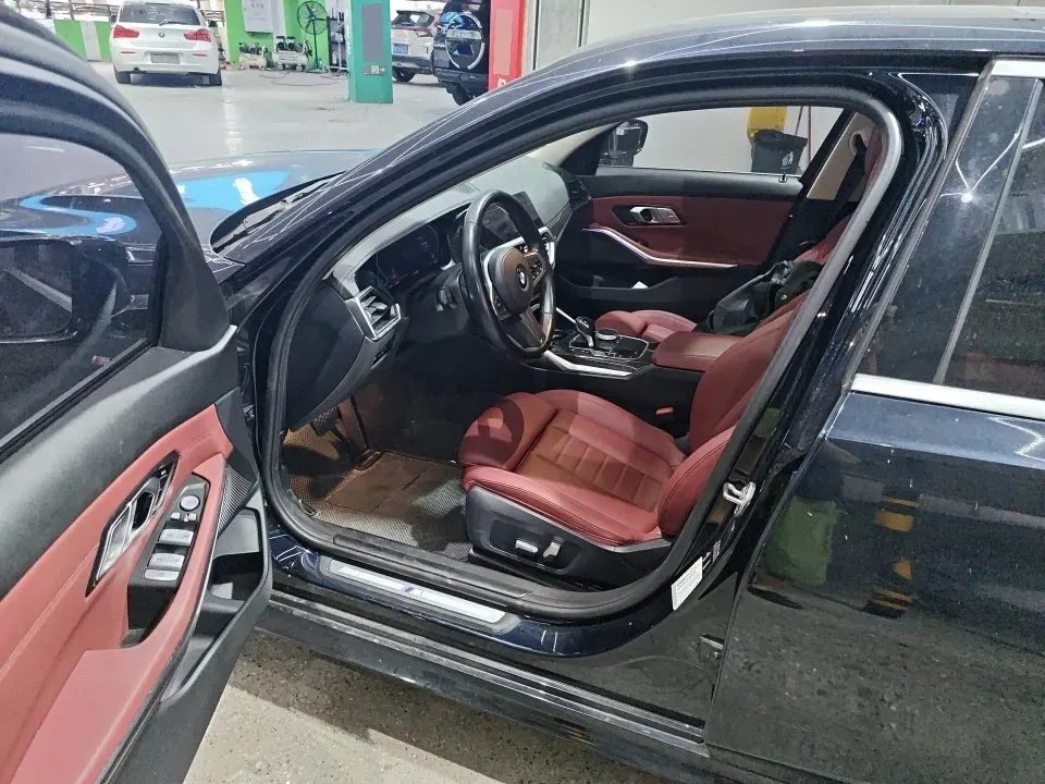 2021 BMW 3 Series 2.0T 184HP L4 8AT,autocango,china used car exporter,china ev exporter,chinese used car exporter,chinese used ev exporter