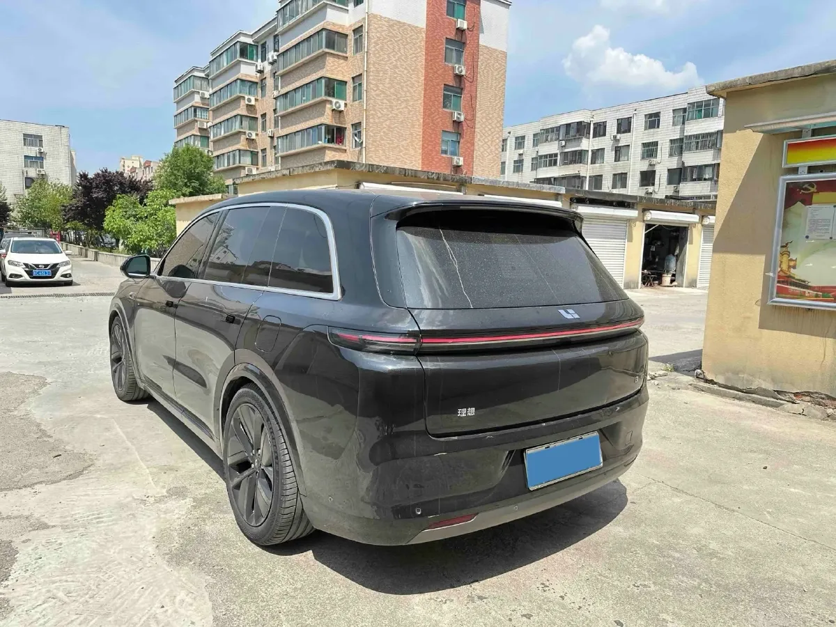 2024 Volvo S60 2.0T 197HP L4 7DCT,autocango,china used car exporter,china ev exporter,chinese used car exporter,chinese used ev exporter