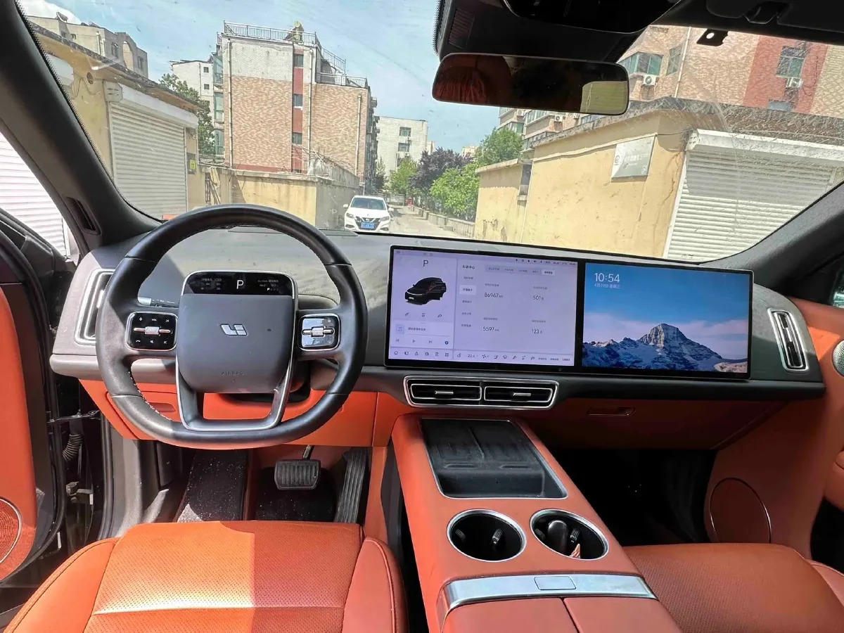 2024 Volvo S60 2.0T 197HP L4 7DCT,autocango,china used car exporter,china ev exporter,chinese used car exporter,chinese used ev exporter