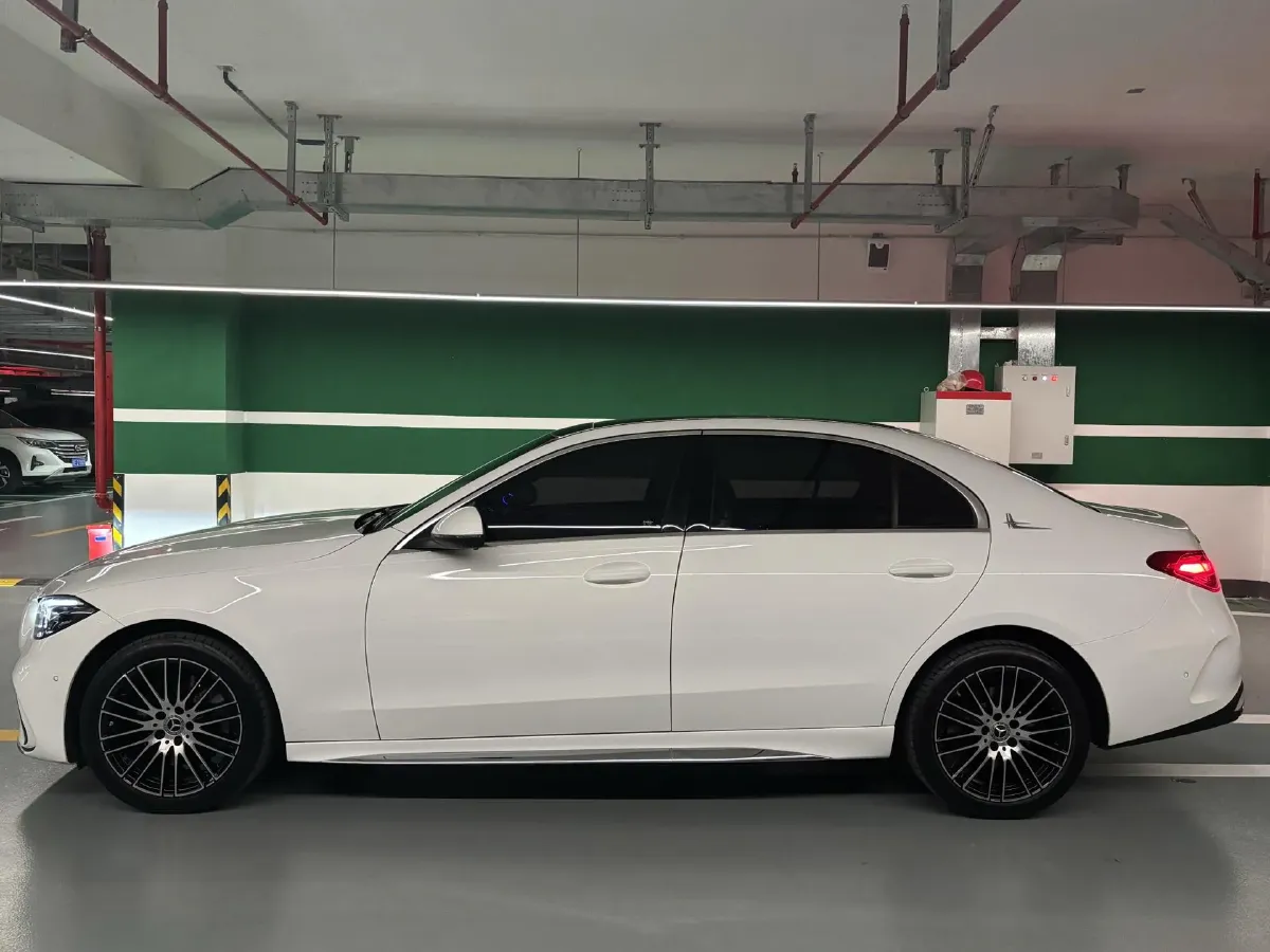 2025 Mercedes-Benz C Class 1.5T 204HP L4 9AT,autocango,china used car exporter,china ev exporter,chinese used car exporter,chinese used ev exporter