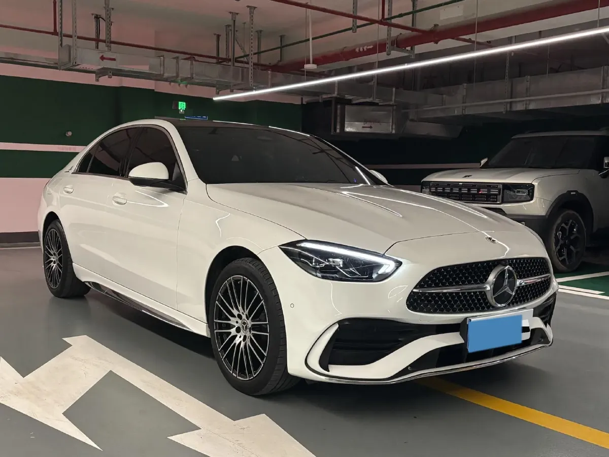 2025 Mercedes-Benz C Class 1.5T 204HP L4 9AT,autocango,china used car exporter,china ev exporter,chinese used car exporter,chinese used ev exporter