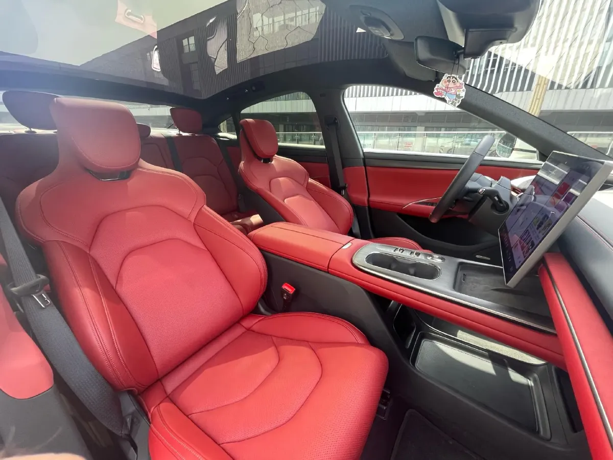 2024 MI SU7 BEV 73.6KWH,autocango,china used car exporter,china ev exporter,chinese used car exporter,chinese used ev exporter