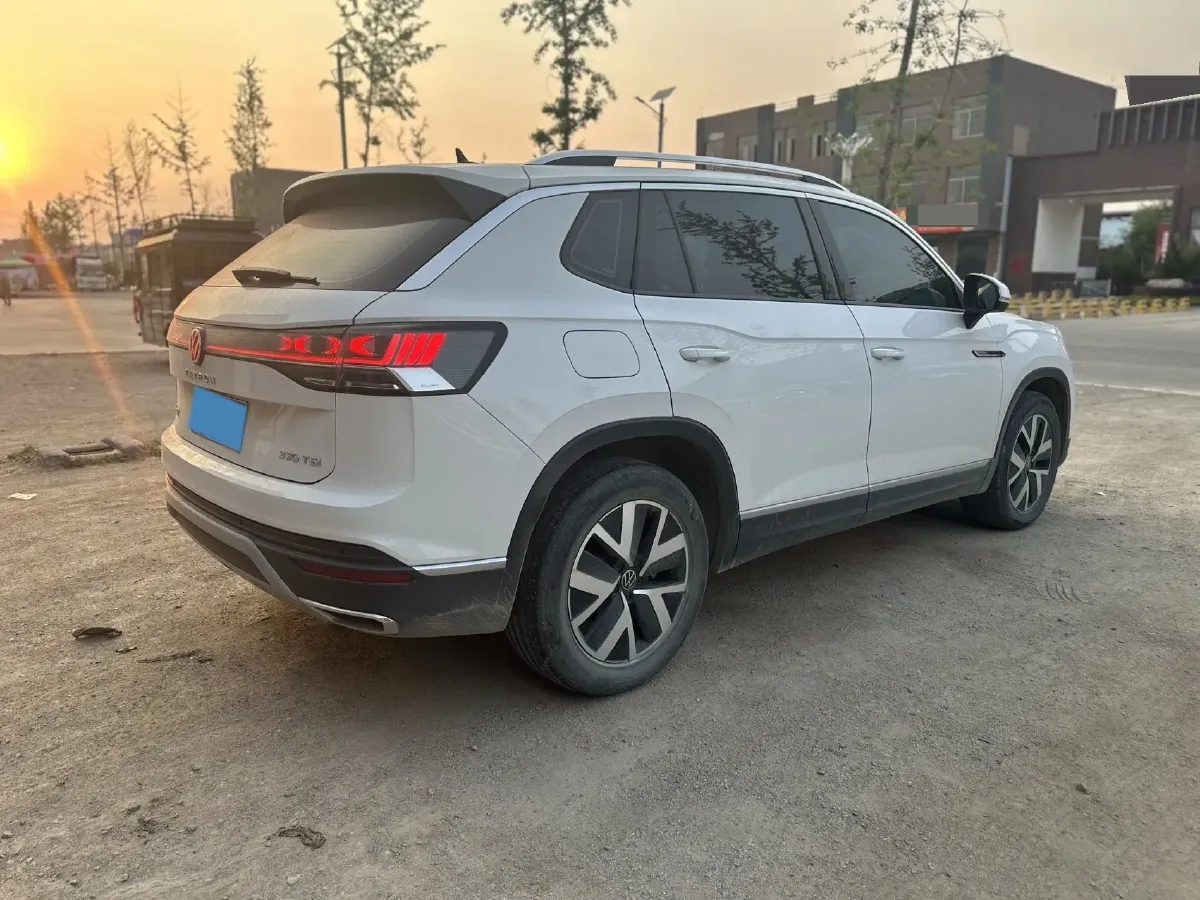 2024 Volkswagen Tayron 2.0T 186HP L4 7DCT,autocango,china used car exporter,china ev exporter,chinese used car exporter,chinese used ev exporter