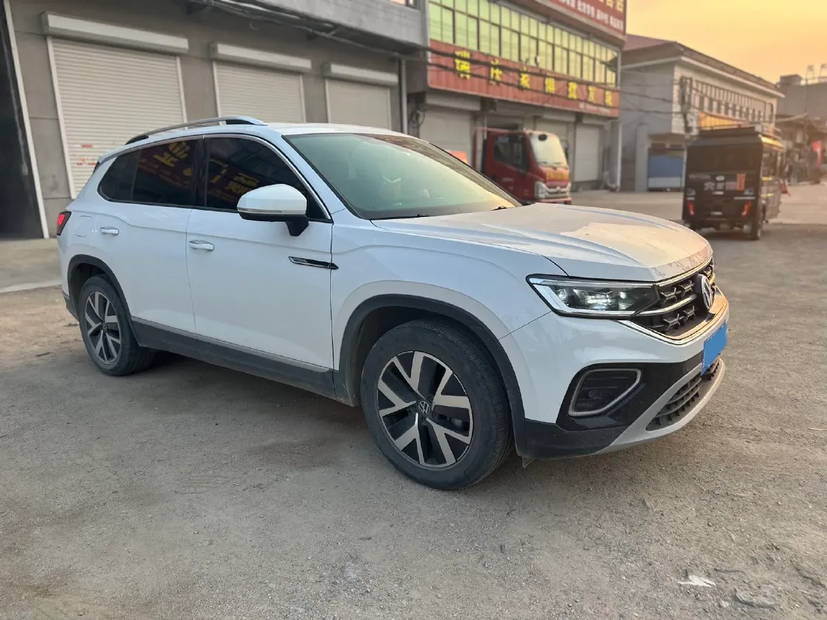 2024 Volkswagen Tayron 2.0T 186HP L4 7DCT,autocango,china used car exporter,china ev exporter,chinese used car exporter,chinese used ev exporter