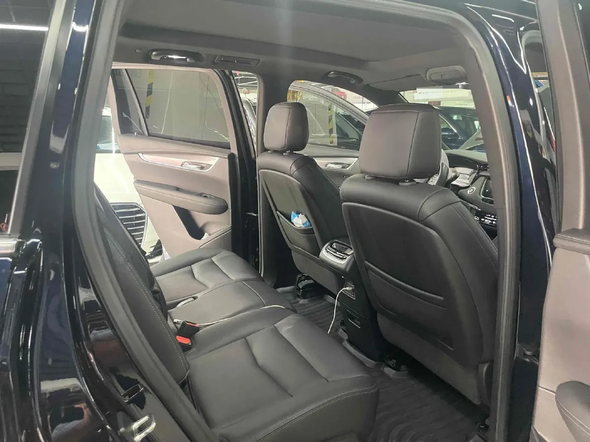 2021 Cadillac XT6 2.0T 237HP L4 9AT,autocango,china used car exporter,china ev exporter,chinese used car exporter,chinese used ev exporter