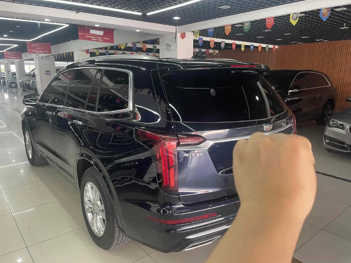 2021 Cadillac XT6 2.0T 237HP L4 9AT,autocango,china used car exporter,china ev exporter,chinese used car exporter,chinese used ev exporter